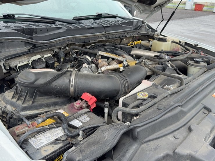 2017-ford-f550-image-23