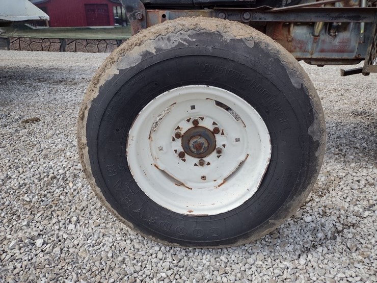new-holland-tl90-image-16