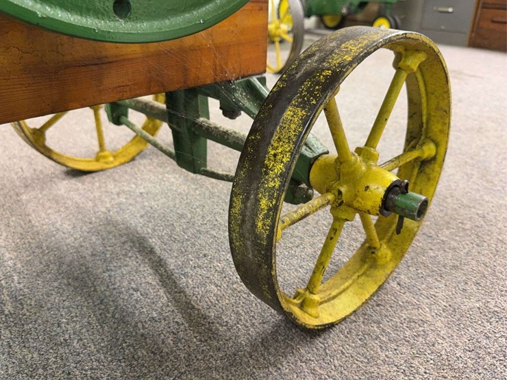 john-deere-112-image-23
