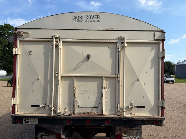 1979-ihc-1700-single-axle-grain-truck,-15’-steel-box-with-622-schwarts-hoist,-steel-floor,-136k-mile-image-25