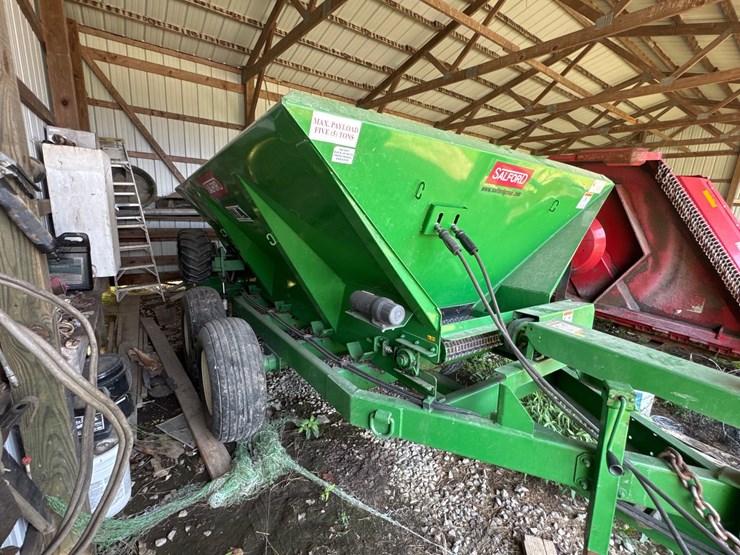 #2512-•-salford-5ton-spreader-image-3