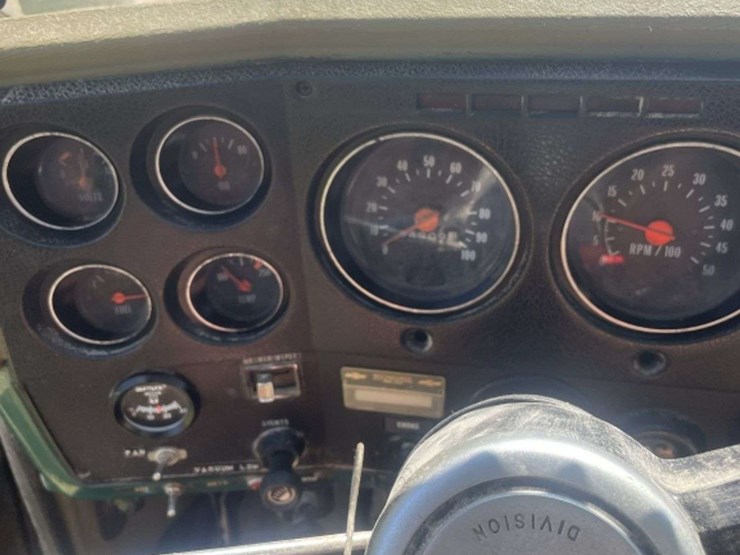 1974-chevrolet-c65-image-9