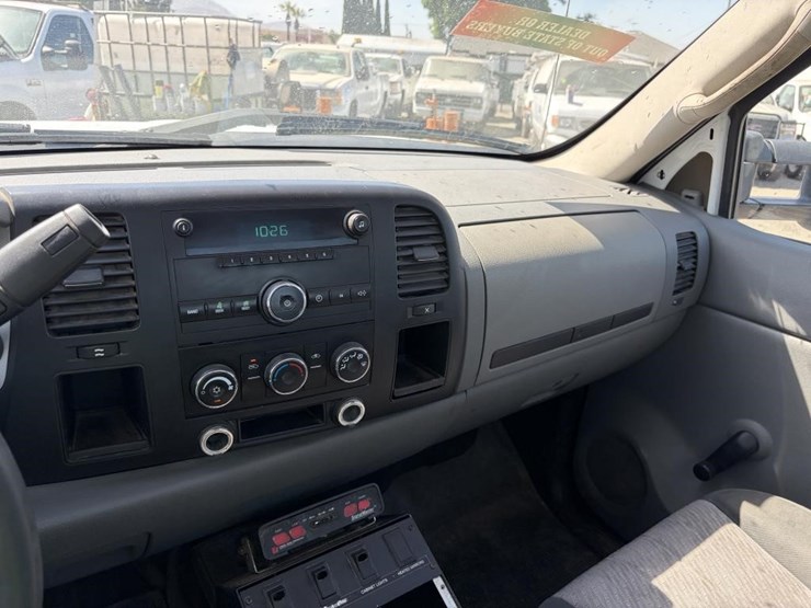 2008-gmc-sierra-3500hd-image-14