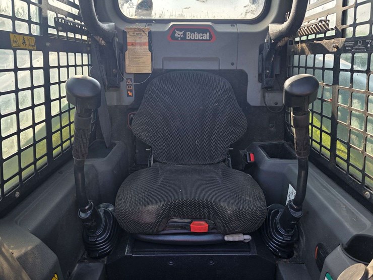 2021-bobcat-s76-image-19