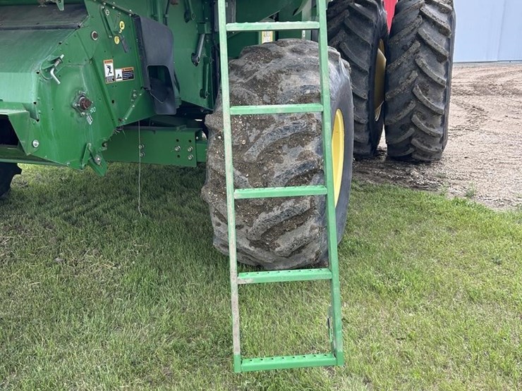 2007-john-deere-9760-sts-image-52