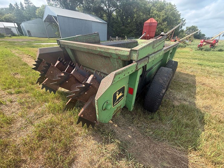 john-deere-660-image-10