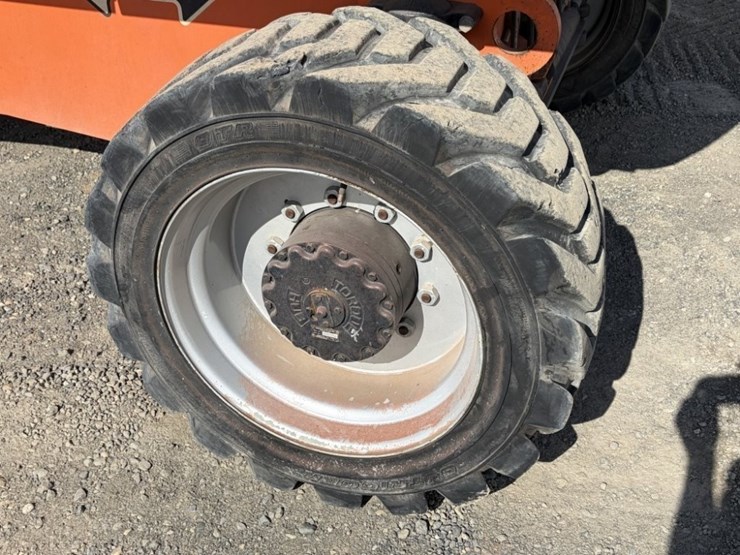 2015-jlg-860sj-image-10