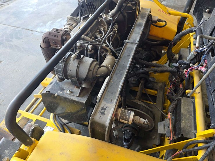 2006-wacker-crt48-ride-on-trowel,-48”,-vanguard/daihtsu-dm950g-gas-engine,-452.9-hours,-comes-with-t-image-32