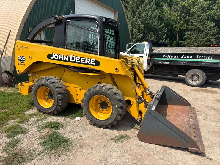 2001-john-deere-260-image-1