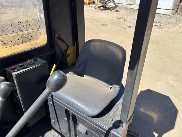 komatsu-pc28uu-image-19