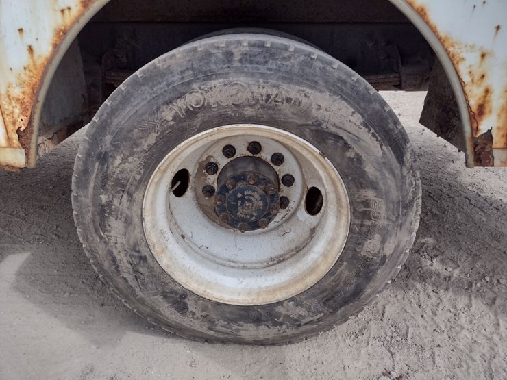 freightliner-fl70-image-20