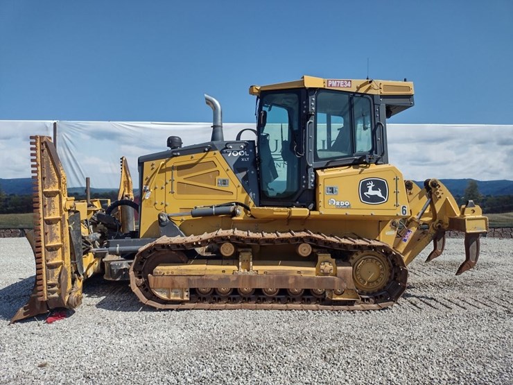 deere-700l-xlt-image-1