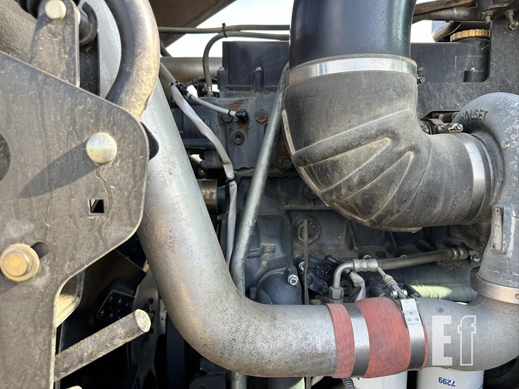 2010-case-ih-steiger-485-image-54