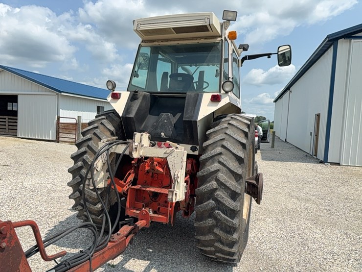 case-2590-tractor-image-8