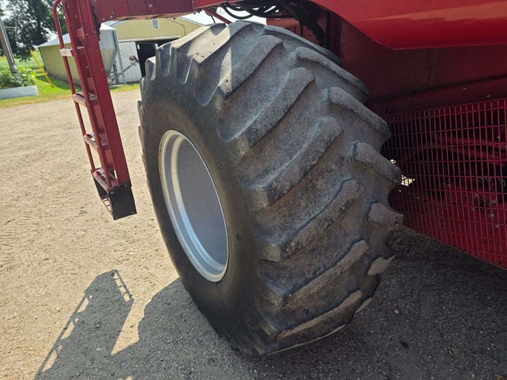 1994-case-ih-1688-image-24
