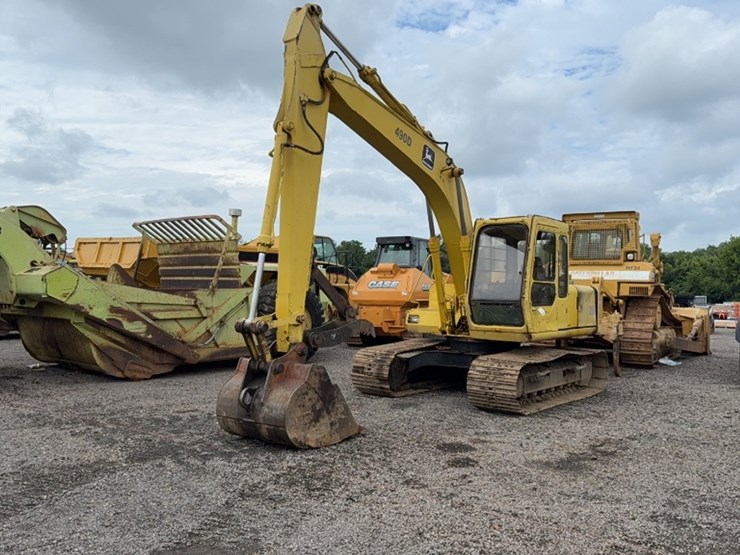 deere-490d-image-1