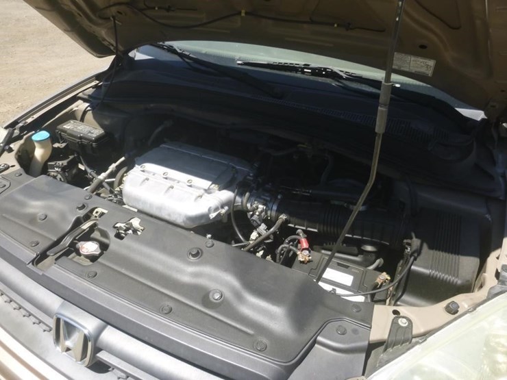 2004-honda-pilot-image-12