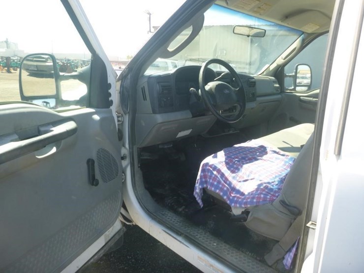 2006-ford-f450-image-8