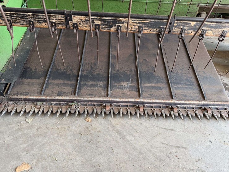 john-deere-2320-image-7