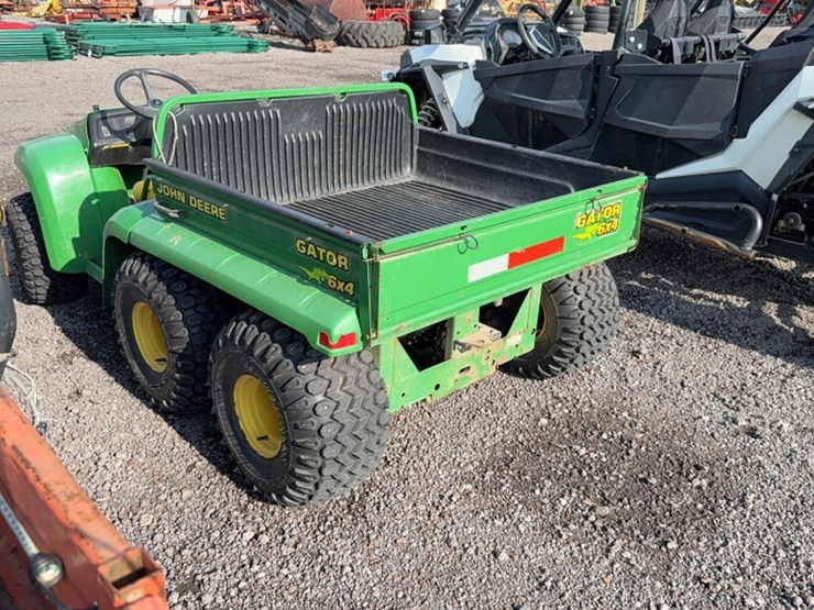 john-deere-gator-image-9