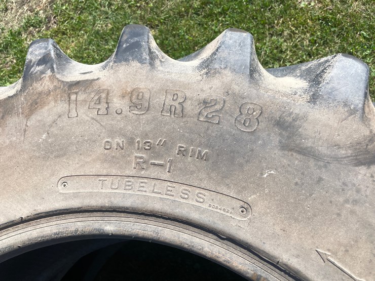 #4693-•-(2)-firestone-tires-image-6