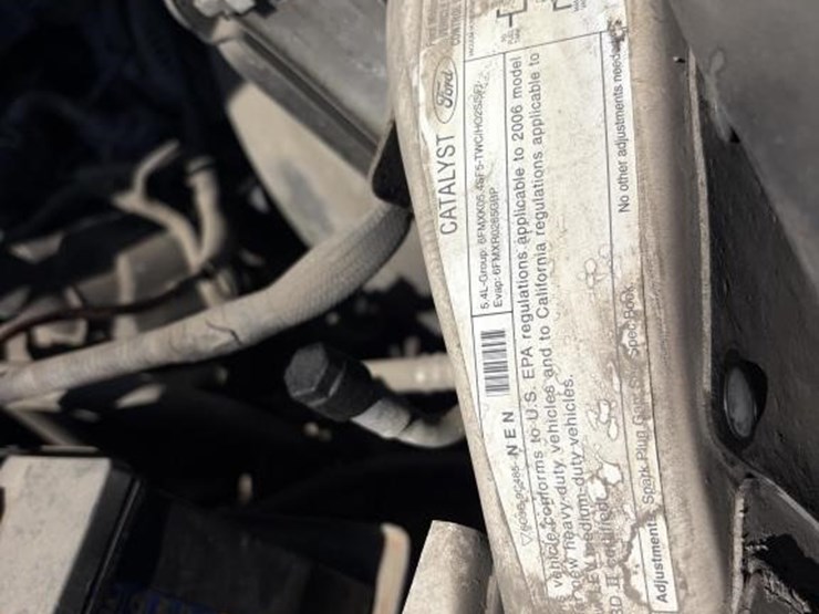 2006-ford-f250-image-9