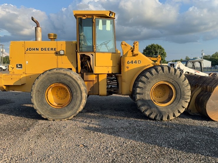 deere-644d-image-4