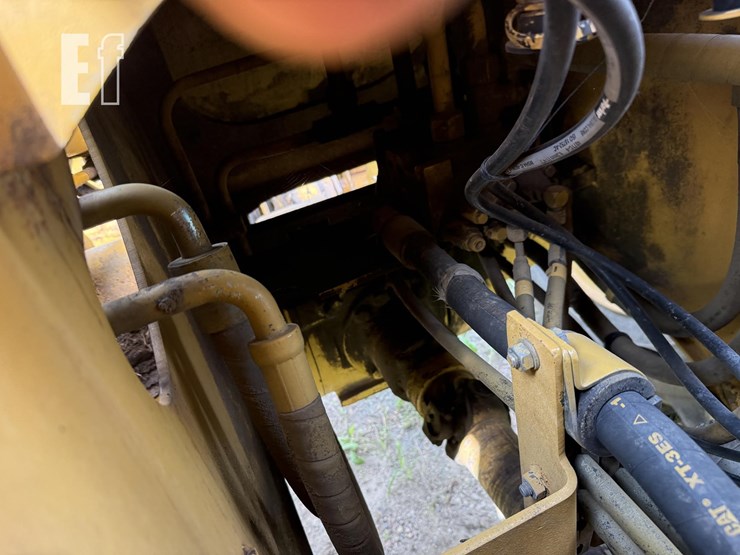 2019-deere-524l-image-13