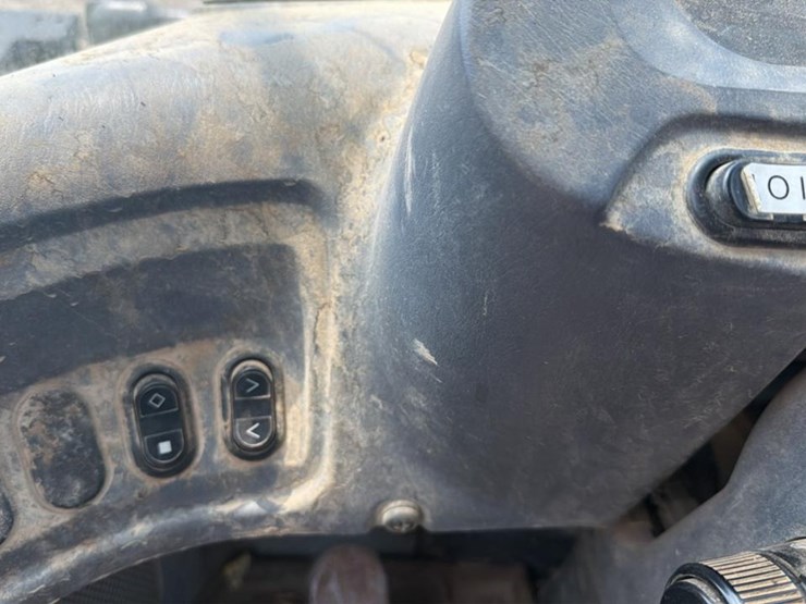 2012-komatsu-wa200-image-42