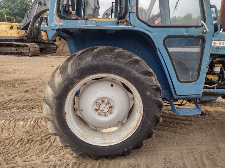ford-3000-image-22