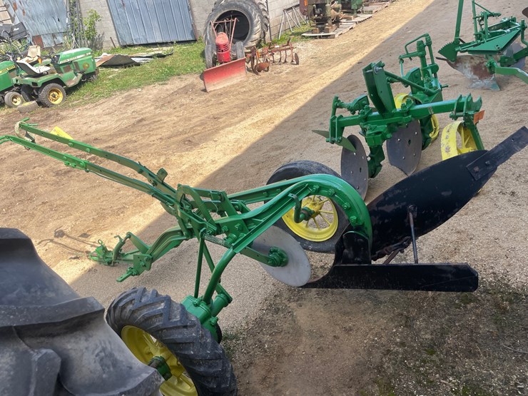 #4684-•-john-deere-sinlge-bottom-plow-image-7
