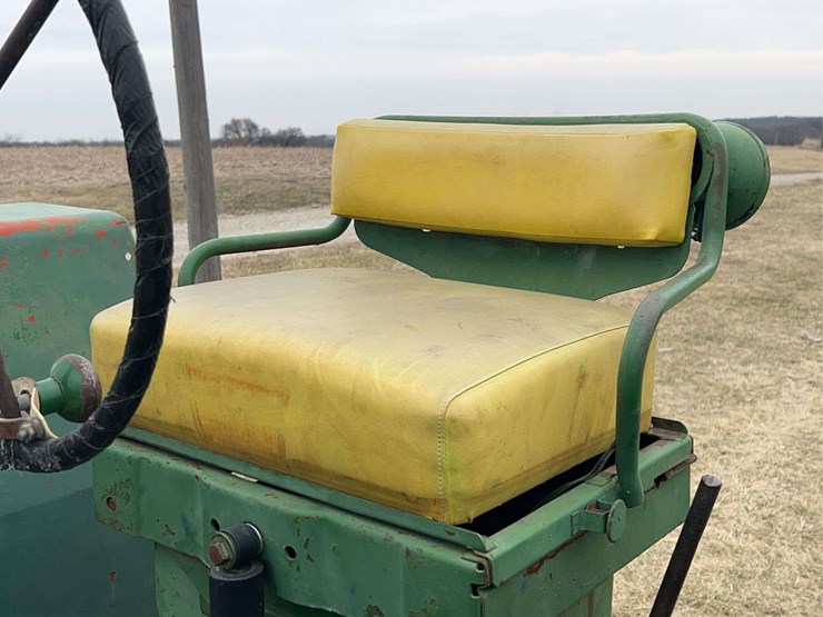 john-deere-70-image-51