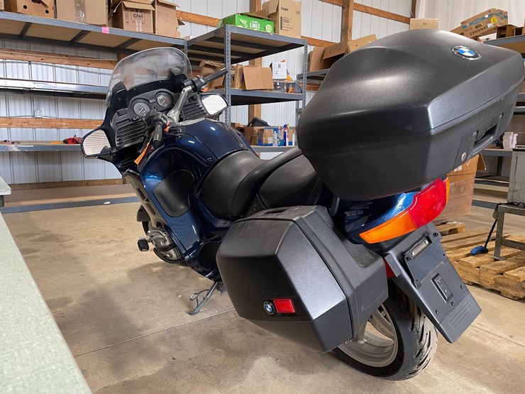 #4488-•-2004-bmw-r1150rt-motorcycle-(title-in-delay)-image-6