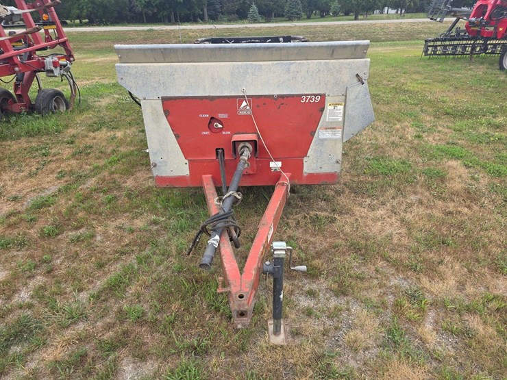 2001-agco-3739-image-2