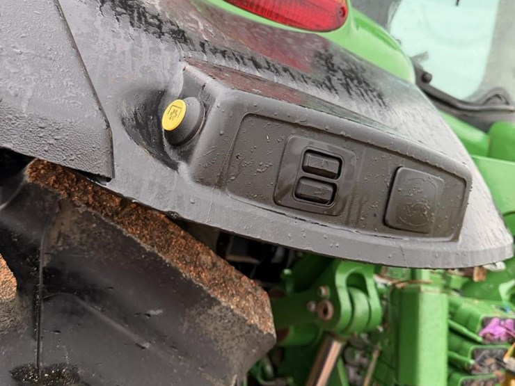 2012-john-deere-7230r-image-19