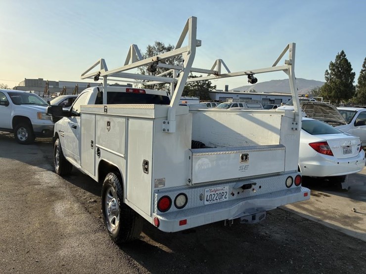 2018-dodge-ram-2500-image-4