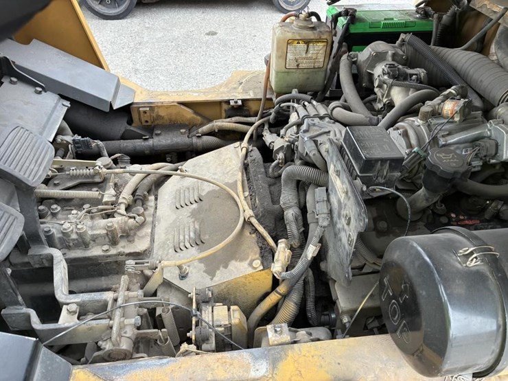 2007-caterpillar-gc40k-image-26