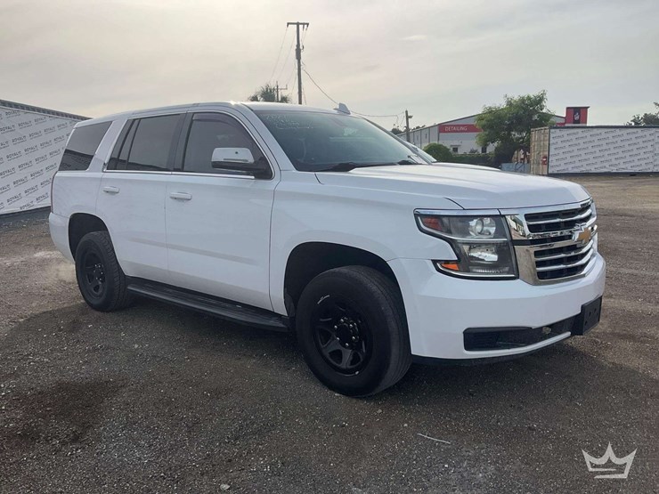 2020-chevrolet-tahoe-image-2