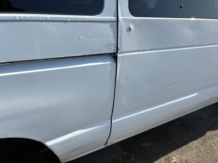 2007-ford-e350-image-9