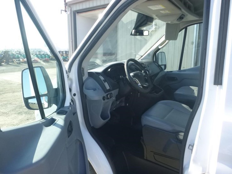 2019-ford-transit-image-5