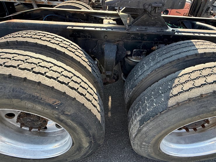 2013-western-star-4900-image-9