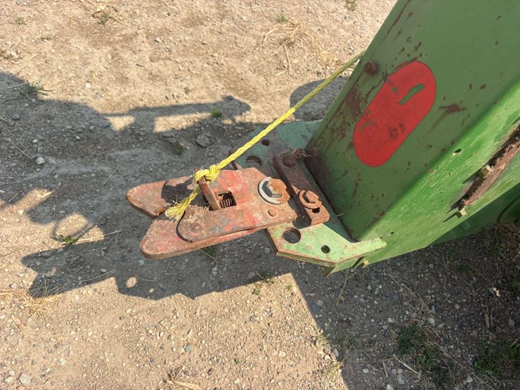 john-deere-3800-image-13
