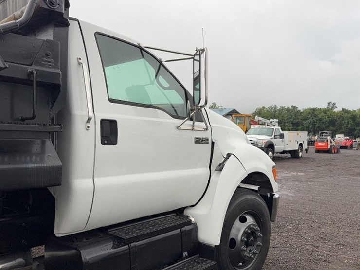 2007-ford-f750-image-6