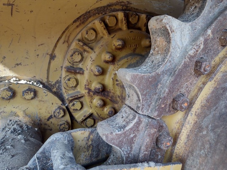 caterpillar-d6k2-xl-image-17