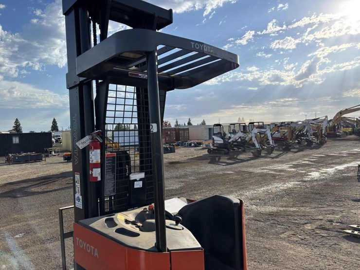 toyota-gbru23-forklift-image-15