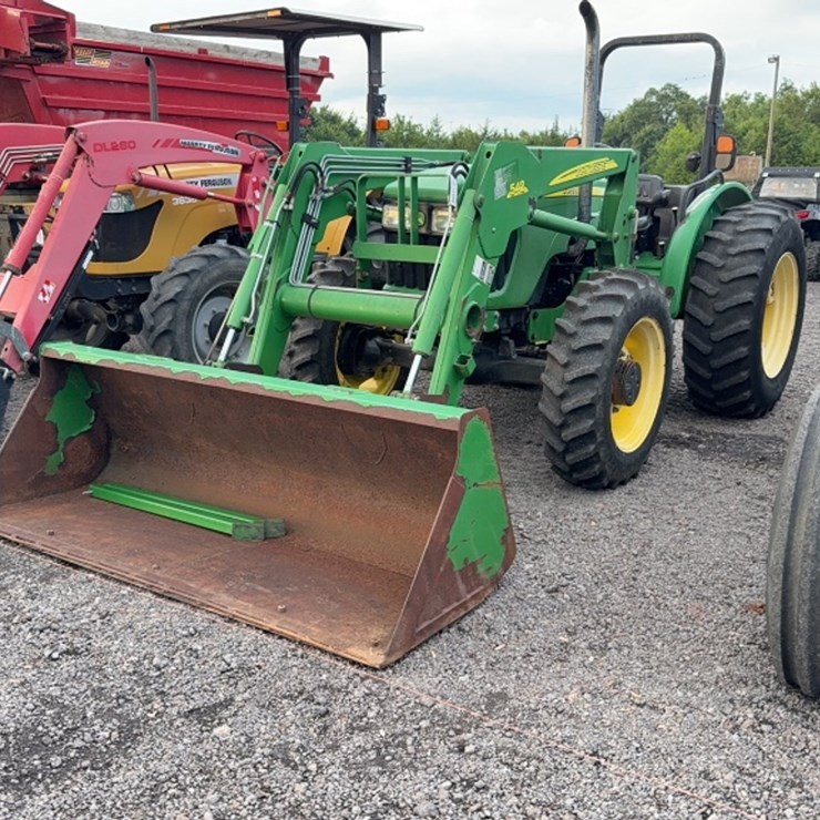 JOHN DEERE 5425