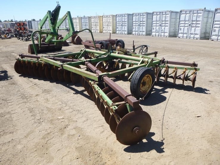 john-deere-15-image-3