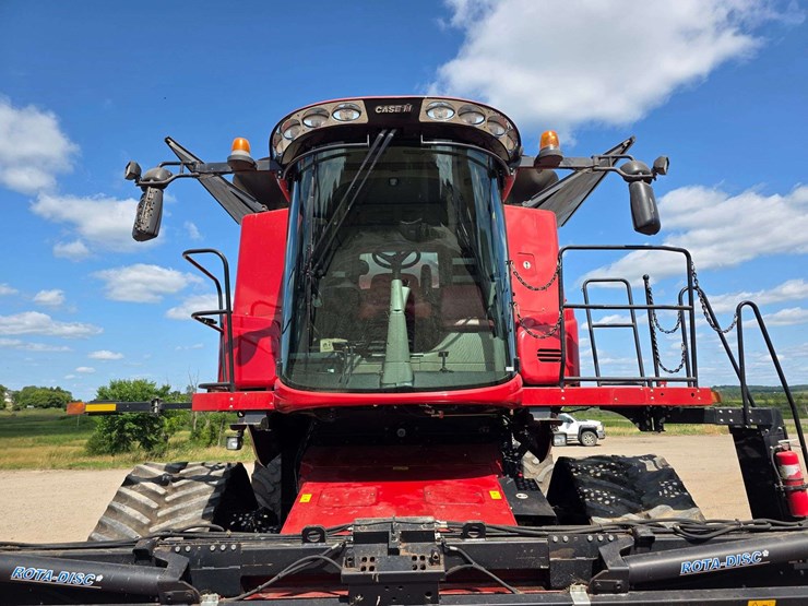 2013-case-ih-8230-image-6