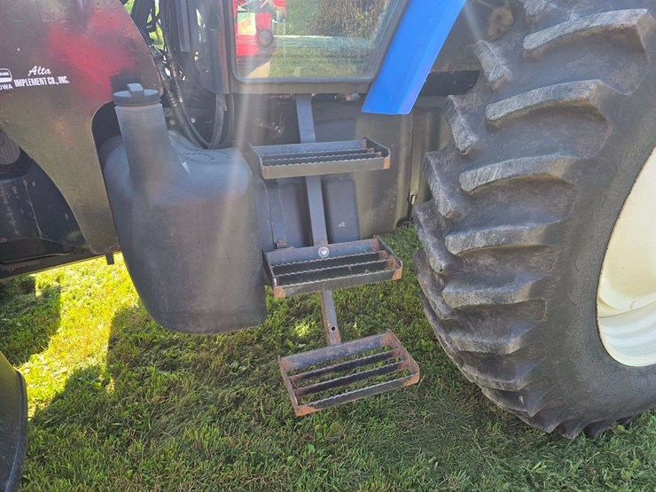 2003-new-holland-tm155-image-34