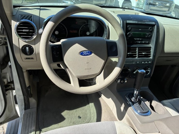 2007-ford-explorer-image-15